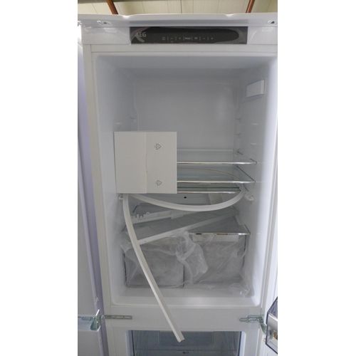 3034 - AEG  50/50 Fridge Freezer (Frost Free) H1772xW540xD549  -  Model No  SCE818F6NS  , Original RRP £699... 