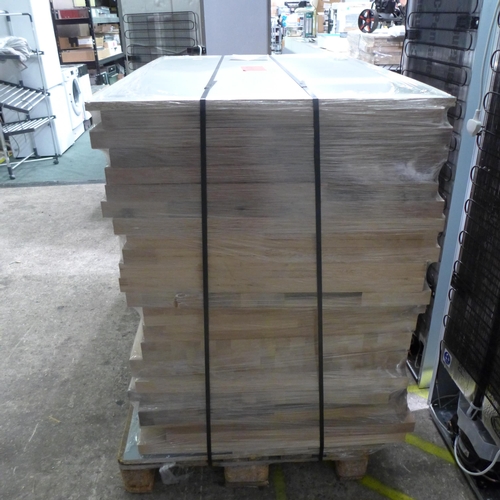 3061 - Pallet of solid oak cuts,  Original RRP £2200.00 inc vat (404-136)   * This lot is subject to vat