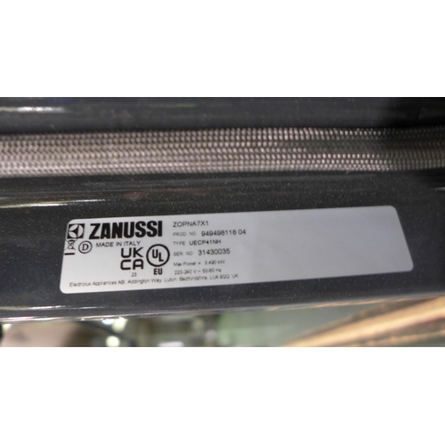 3306 - Zanussi Airfry Single Oven - Broken control unit - (404-116)   * This lot is subject to vat