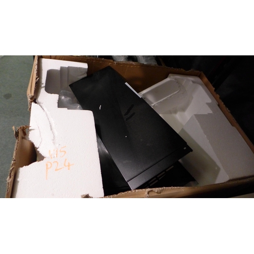 3309 - CDA Chimney Cooker Hood and Zanussi Screen Hood  (401 - 104,115   * This lot is subject to vat