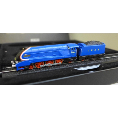 617 - Four Atlas Editions Minitrains 1/220 scale trains