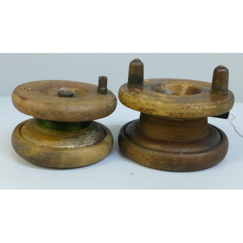 638 - Two wooden fishing reels