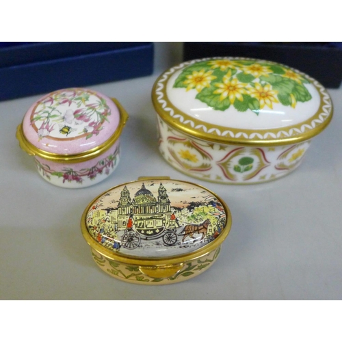 639 - Nine trinket boxes including Royal Worcester, Halcyon Days, Bilston & Battersea enamels, etc.