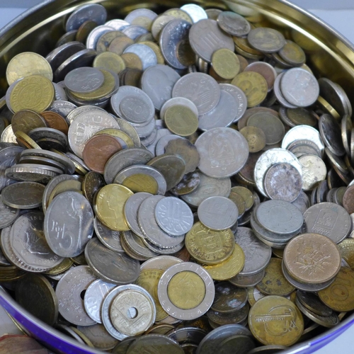 662 - Two tins of foreign bank notes and coins, and British coinage, etc., 6.35kg