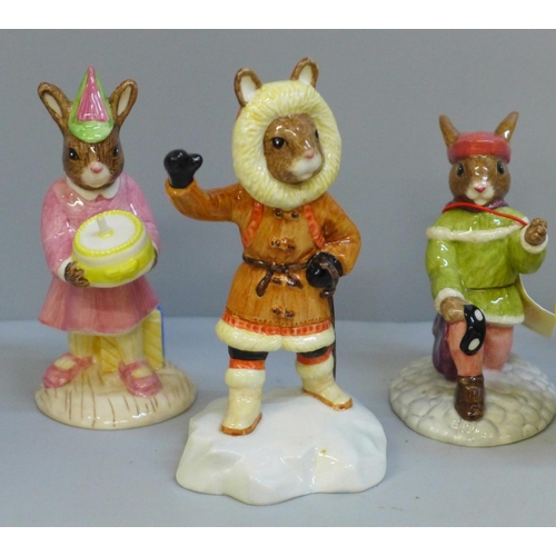 667 - Royal Doulton Bunnykins figures including Birthday Girls, Congratulations, Graduation Day, etc., box... 