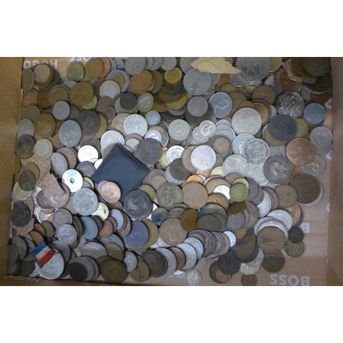 718 - British and foreign coins, 5.30kg