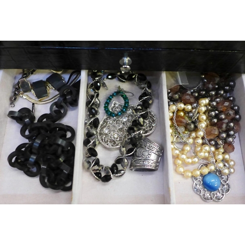 723 - A large box of fashion jewellery