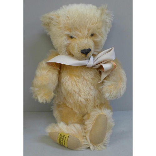 736 - A Merrythought Teddy bear