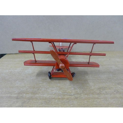 2157 - A tin plate aeroplane