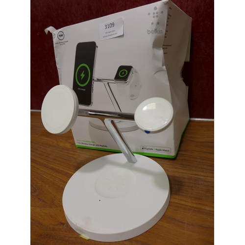 3109 - Belkin 3-in-1 15W Wireless White Charger   ( 301 - 179 )   * This lot is subject to vat