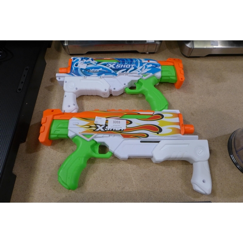 3203 - Two Zuru X-Shot Water Blasters, Wave and Inferno (296-265)  * This lot is subject to vat