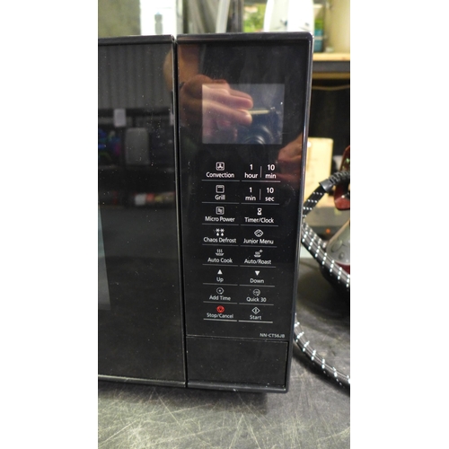 3252 - Panasonic Combi Microwave   (Model No: NN-CT56JB)  Original RRP £164.99 + vat  (296-105)   * This lo... 