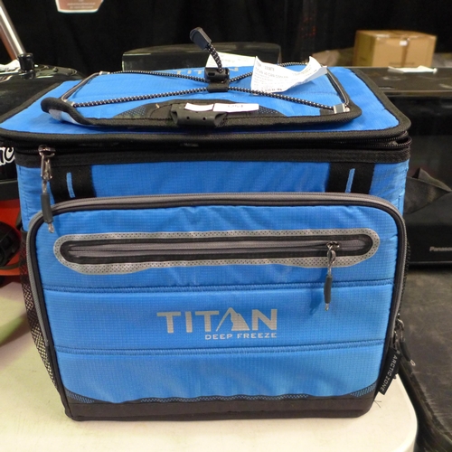 3254 - Titan 40 Can Cooler   ( 301 - 171 )   * This lot is subject to vat