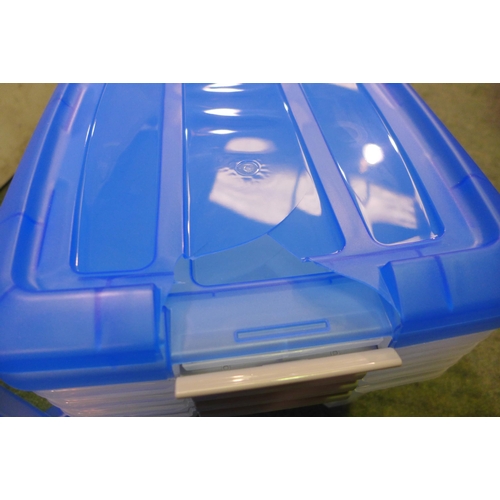 3261 - Five Iris 15L Storage Boxes (Damaged Lids)  (300-136) *This lot is subject to VAT