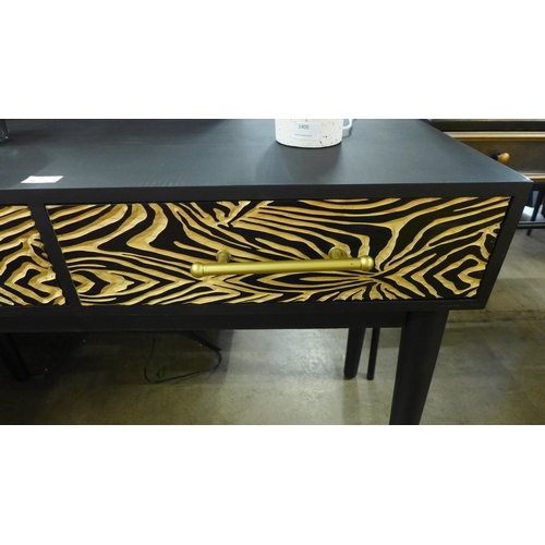 1403 - A zebra effect two drawer console table