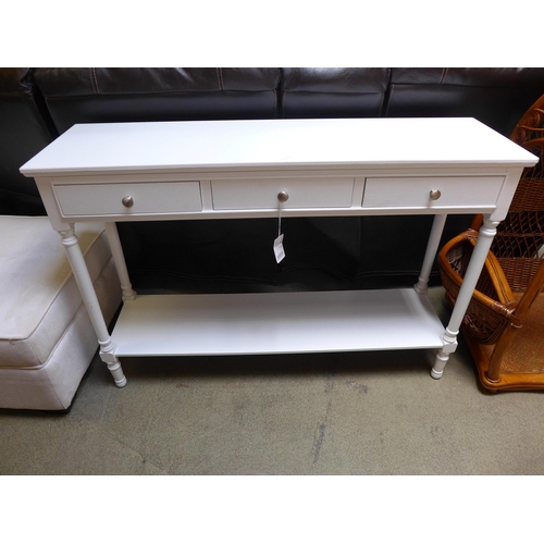 1522 - A white three drawer console table