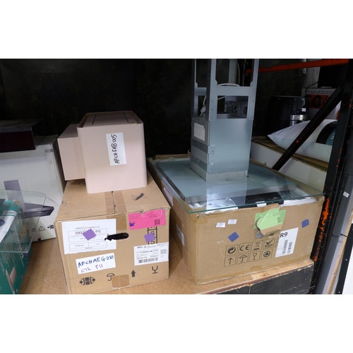 3354 - Quantity of Cooker Hoods & Extractors (404-75,76,220,35,36,173)* This lot is subject to vat