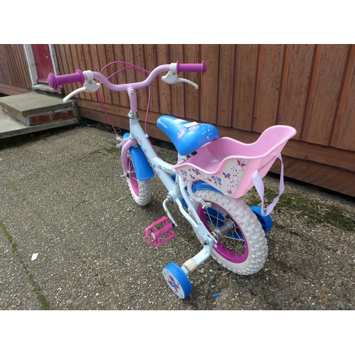 2444 - A Townsend Charm bicycle with stabilisers - unused -New -Police repossession