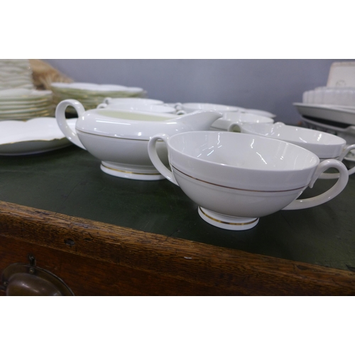 751 - Villeroy & Boch Paloma Picasso dinnerware **PLEASE NOTE THIS LOT IS NOT ELIGIBLE FOR POSTING AND PAC... 