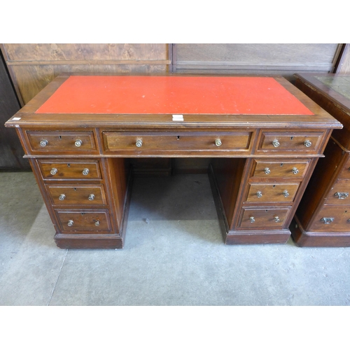 145 - An Edward VII walnut pedestal desk