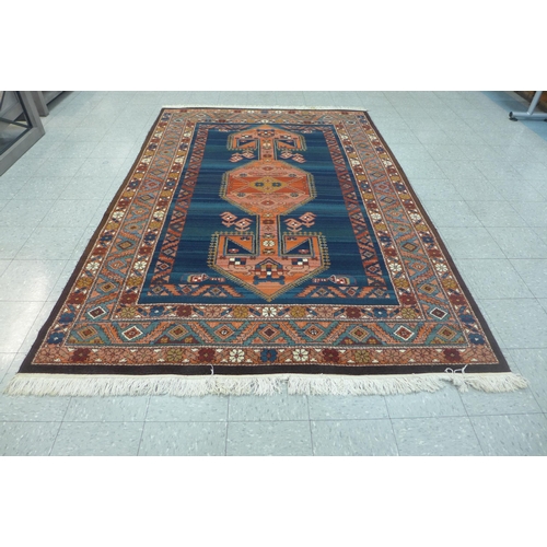 193A - An Axminster rug, 2 x 3m