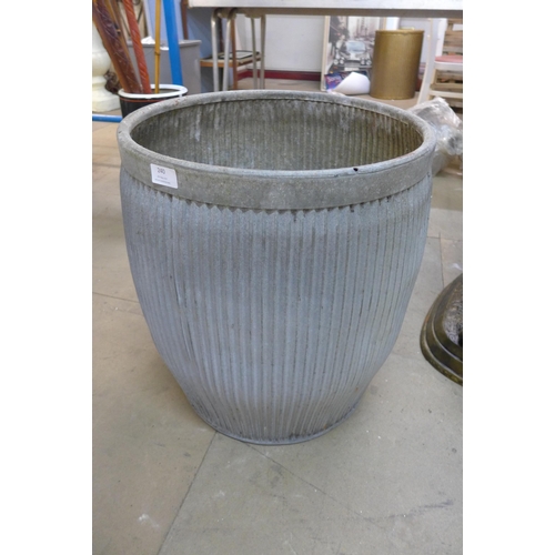 240 - A galvanised dolly tub