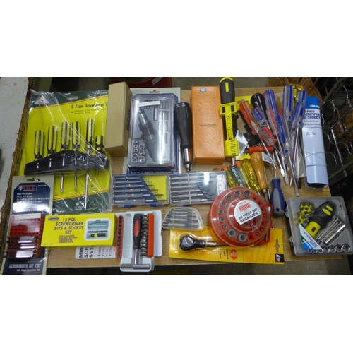 2088 - A box of unused screwdriver sets and screwdrivers