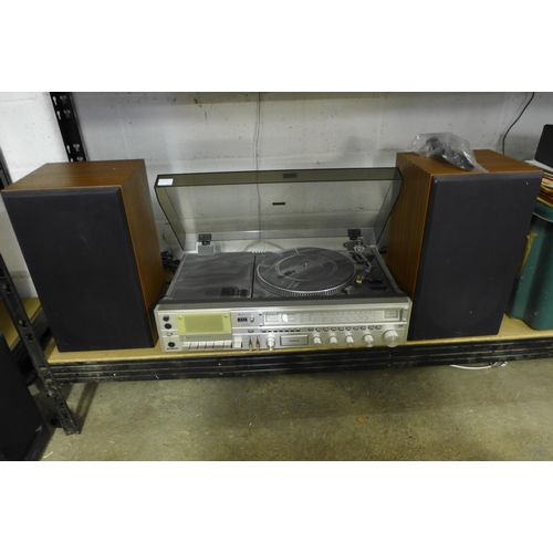 2183 - A Hitachi Dolby Hi-fi System SDT-7785 Unitorque Direct Drive turntable with tape counter, equaliser,... 