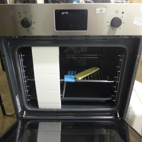 2207 - A Zanussi single electric oven - W