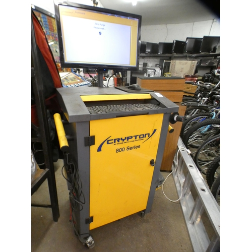 2217 - A Crypton 800 Series emissions analyser * this lot is subject to VAT