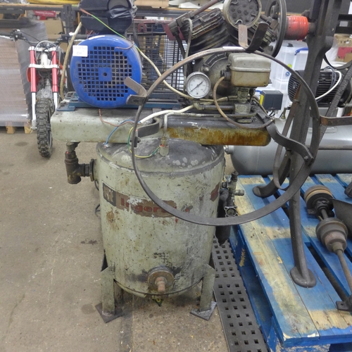 2220 - An Ingersoll compressor * this lot is subject to VAT