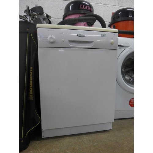 2227 - A Whirlpool AOP 4501/5 dishwasher