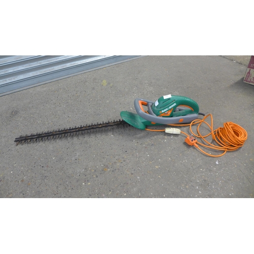 2285 - A Black & Decker hedge trimmer