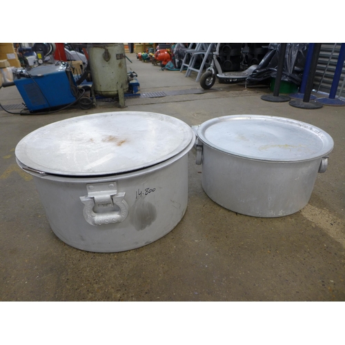 2313 - 3 large cooking pots and baking tins including Hovis bread tins