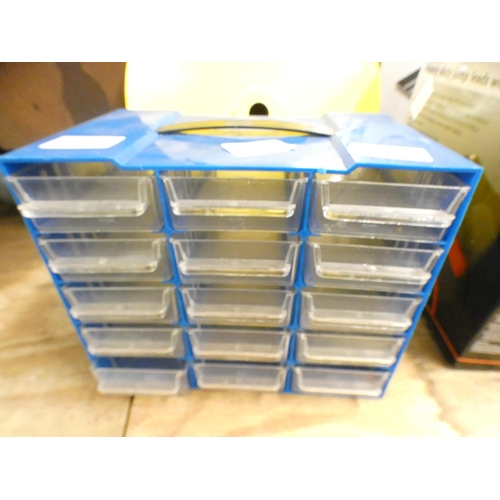 2472 - A nail/screw organiser with plastic trays