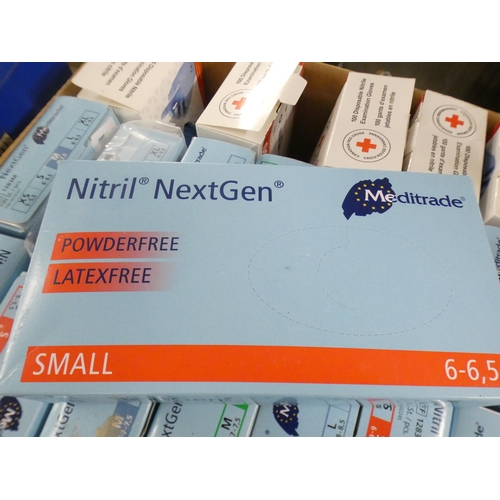 2476 - Box of 21 x 100 Nitril gloves