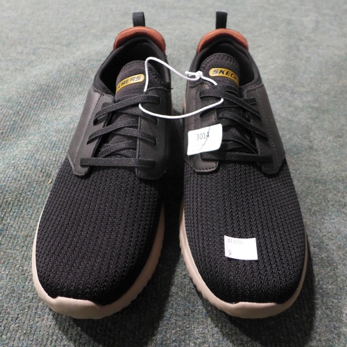 3014 - Men's black Skechers trainers - UK size 10 * this lot is subject to VAT