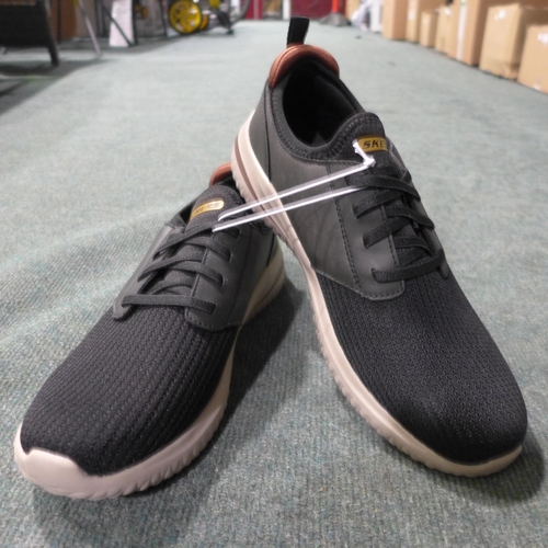 3014 - Men's black Skechers trainers - UK size 10 * this lot is subject to VAT