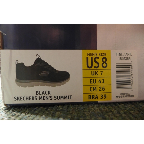 3016 - Men's black Skechers trainers - UK size 7 * this lot is subject to VAT