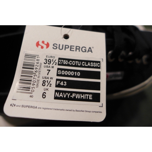 3032 - Women's Navy Superga Trainers - size: UK 6 * this lot is subject to VAT