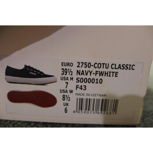 3032 - Women's Navy Superga Trainers - size: UK 6 * this lot is subject to VAT