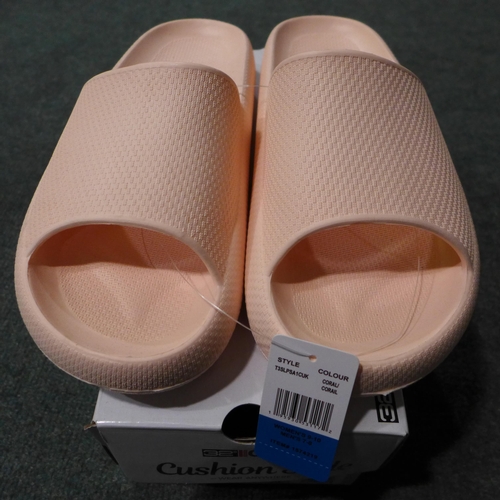 3039 - 32°C Cool Cushion Slide Coral Flip Flops - size: L * this lot is subject to VAT