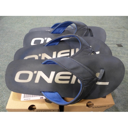 3055 - Two pairs of Men's O'Neill Flip-Flops - both UK size: 8 * this lot is subject to VAT