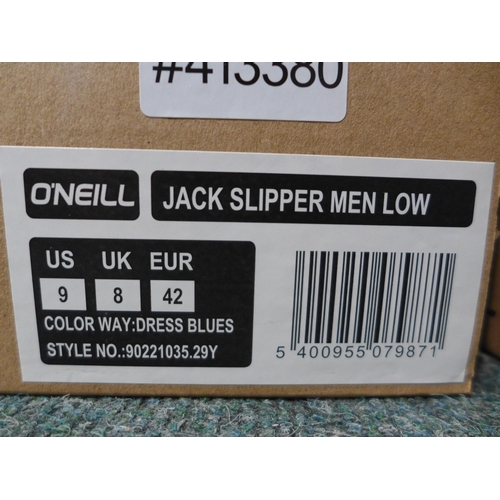 3055 - Two pairs of Men's O'Neill Flip-Flops - both UK size: 8 * this lot is subject to VAT