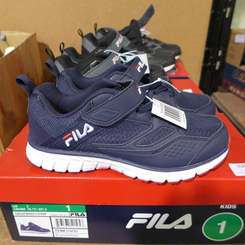 Fila clearance velcro trainers