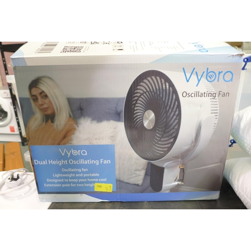 3328 - vybra dual height oscillating fan with remote ( 301 - 203 )   * This lot is subject to vat