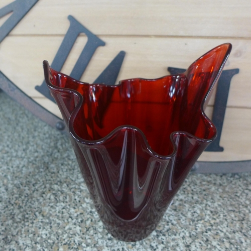 1467 - A ruby red tulip vase