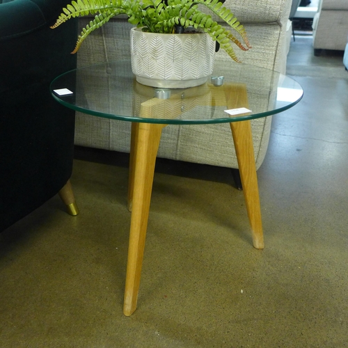 1314 - An oak and circular glass top side table