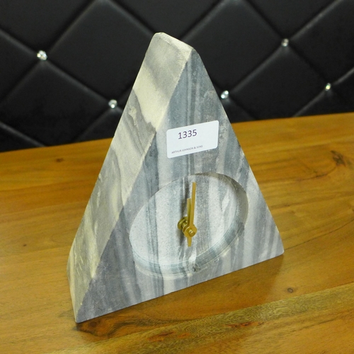 1335 - A grey marble triangular mantel clock, 20 x 20 x 20cms (70425728)   #