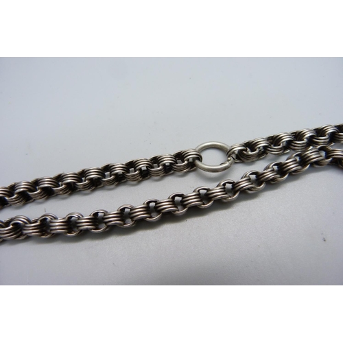 1022 - A Victorian chain/collarette, tests as silver